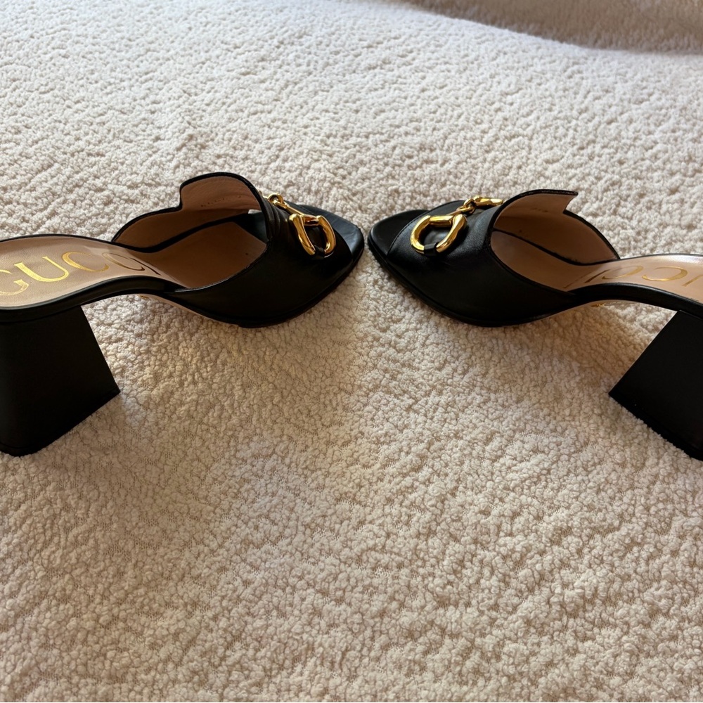 Gucci Black Leather Horsebit Block Heel Mules - Size 37 - Picture 6 of 10
